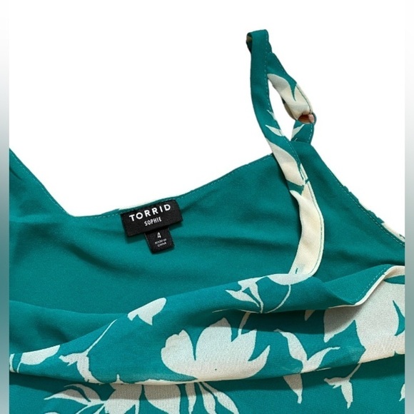 Torrid Sophie Chiffon Swing Cami Turquoise Flower Top size 4 - Picture 5 of 7